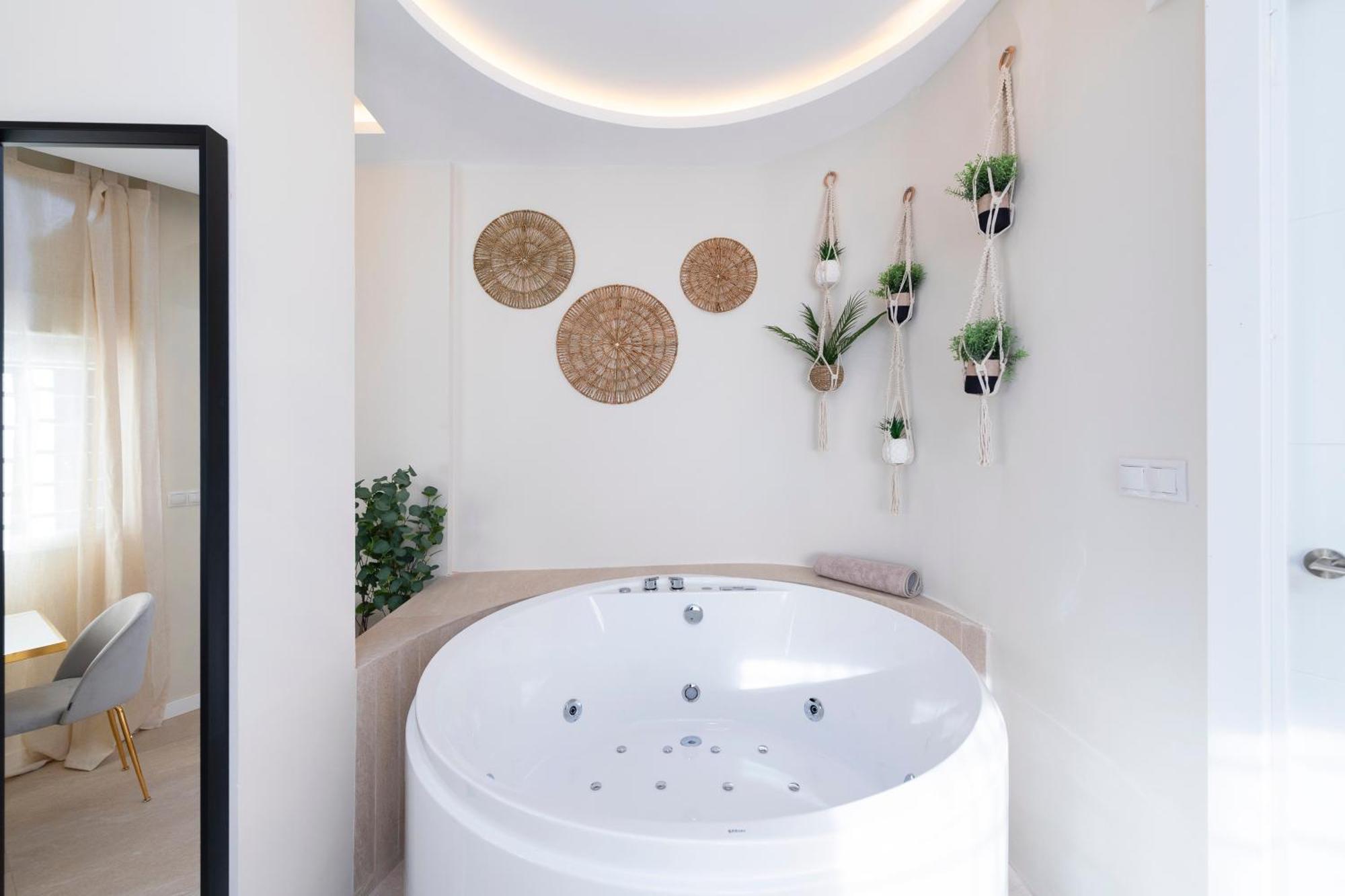 Malaga Boutique V.V Luxury Jacuzzy Διαμέρισμα Εξωτερικό φωτογραφία